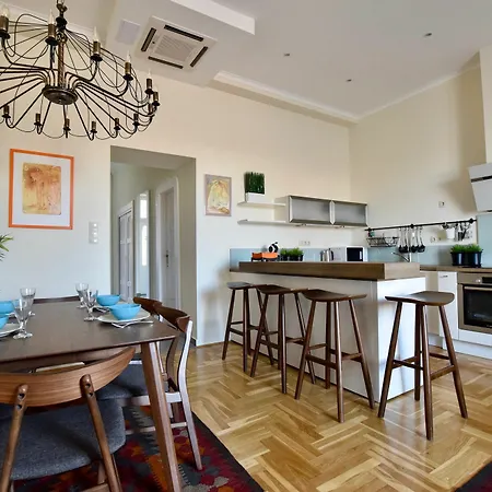 Apartment Hi5 - Luxury Suits Budapest