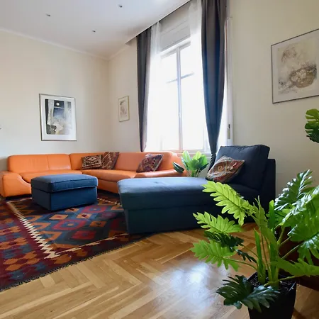 Hi5 - Luxury Suits Apartment *