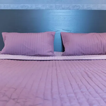 Hi5 - Luxury Suits Apartment