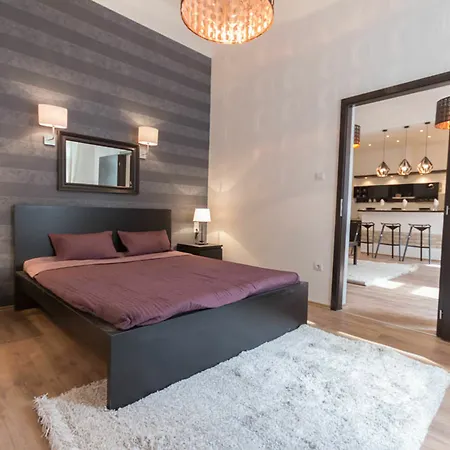 Hi5 - Luxury Suits Lägenhet Budapest
