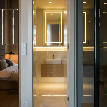 Hi5 - Luxury Suits Lägenhet Budapest